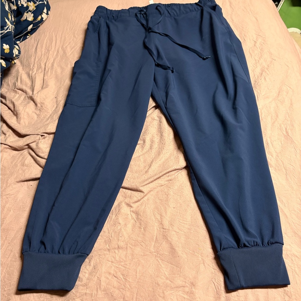 Wink Renew jogger scrub pants